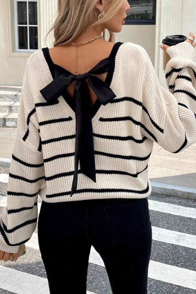 Damski sweter w paski z długim rękawem w stylizacji casual