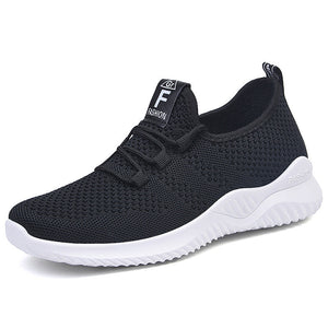 Dzianinowa cholewka sneakersów zapewniająca elastyczne dopasowanie