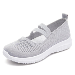 Widok z góry na damskie sneakersy Mary Jane z komfortowym wnętrzem