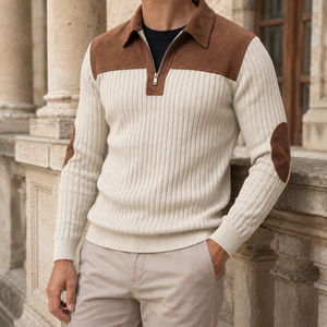 Sweter męski z krótkim zamkiem prezentowany z tyłu