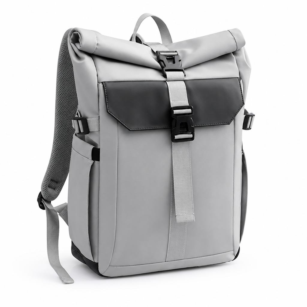 Ergonomiczny plecak rolltop odporny na wodę w widoku z przodu