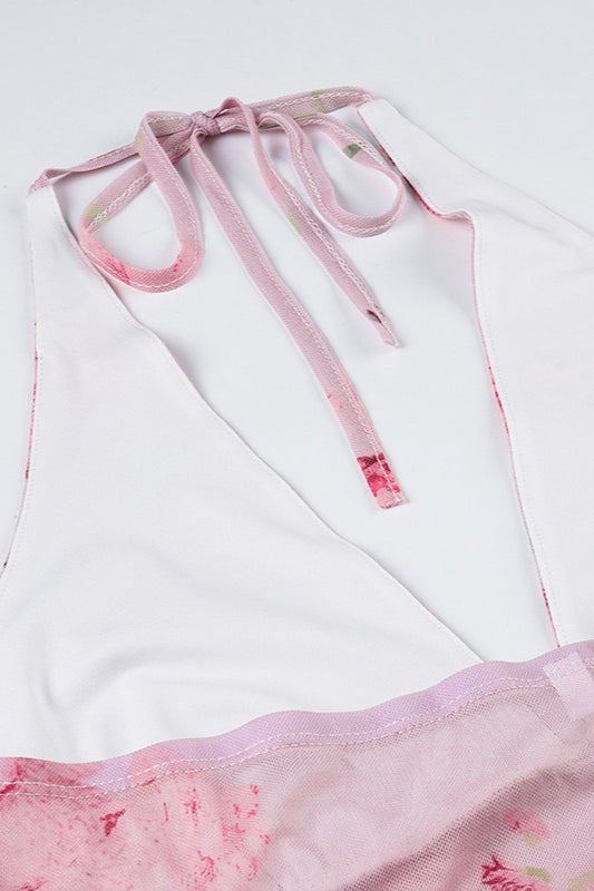 Lekki top halter z kwiatowym nadrukiem, cała sylwetka