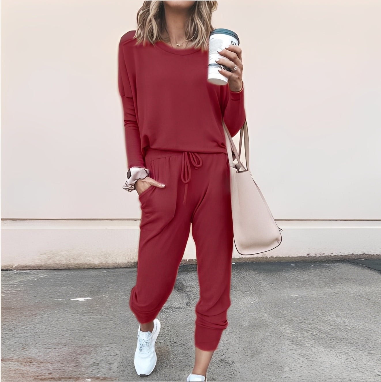 Grace - Swobodny dres dla kobiet