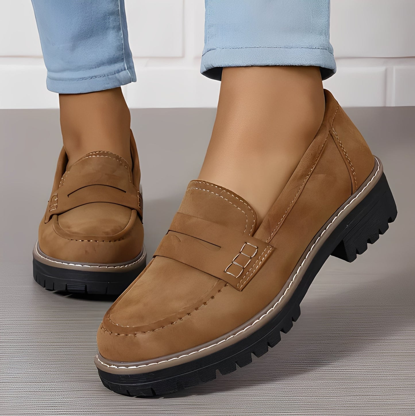 Elise - Stylowe matowe platformowe loafers dla kobiet