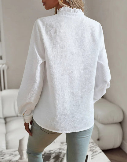 Elegancka lekka wiosenna bluzka