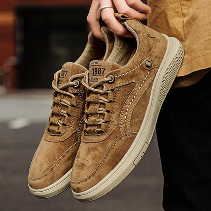 Jake - Stylowe sneakersy z zamszu dla mężczyzn
