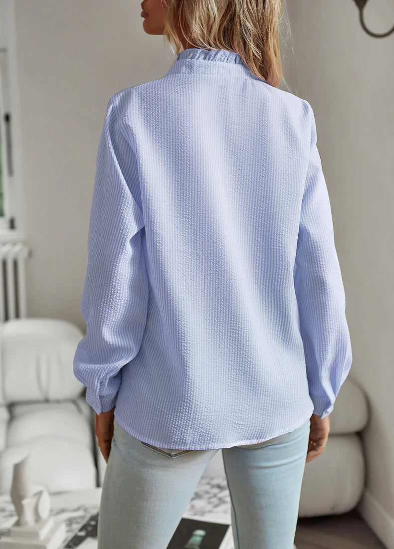Elegancka lekka wiosenna bluzka