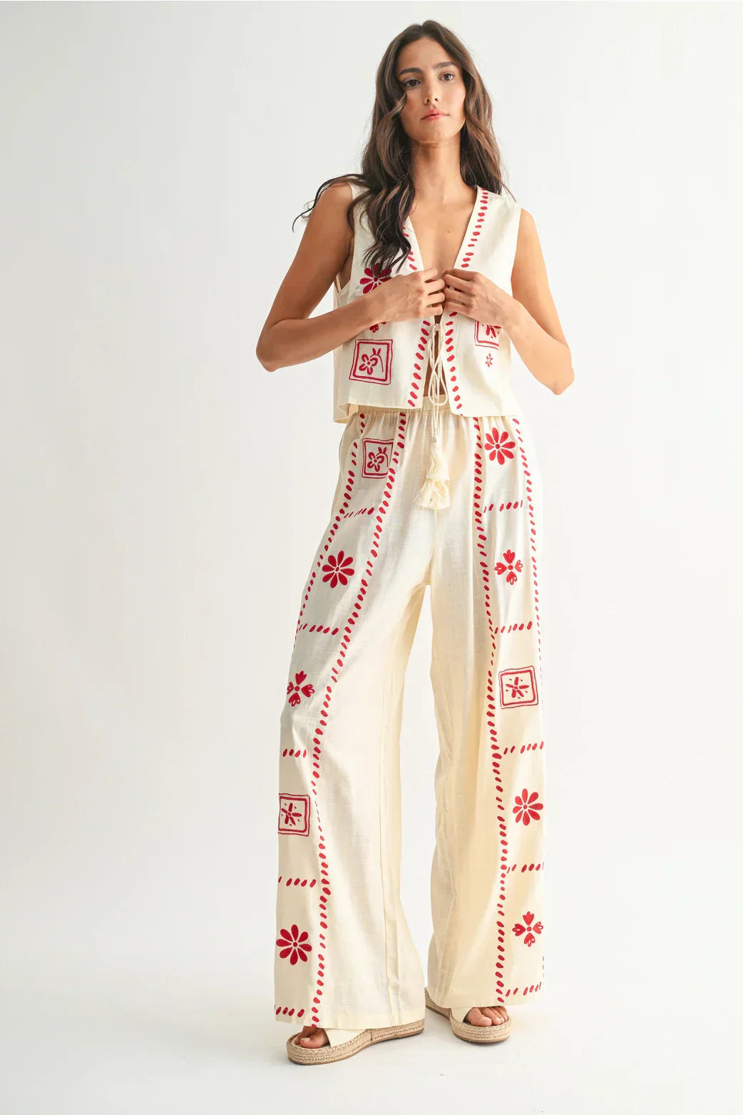 Lniana kamizelka damska z haftem w komplecie boho, widok z przodu