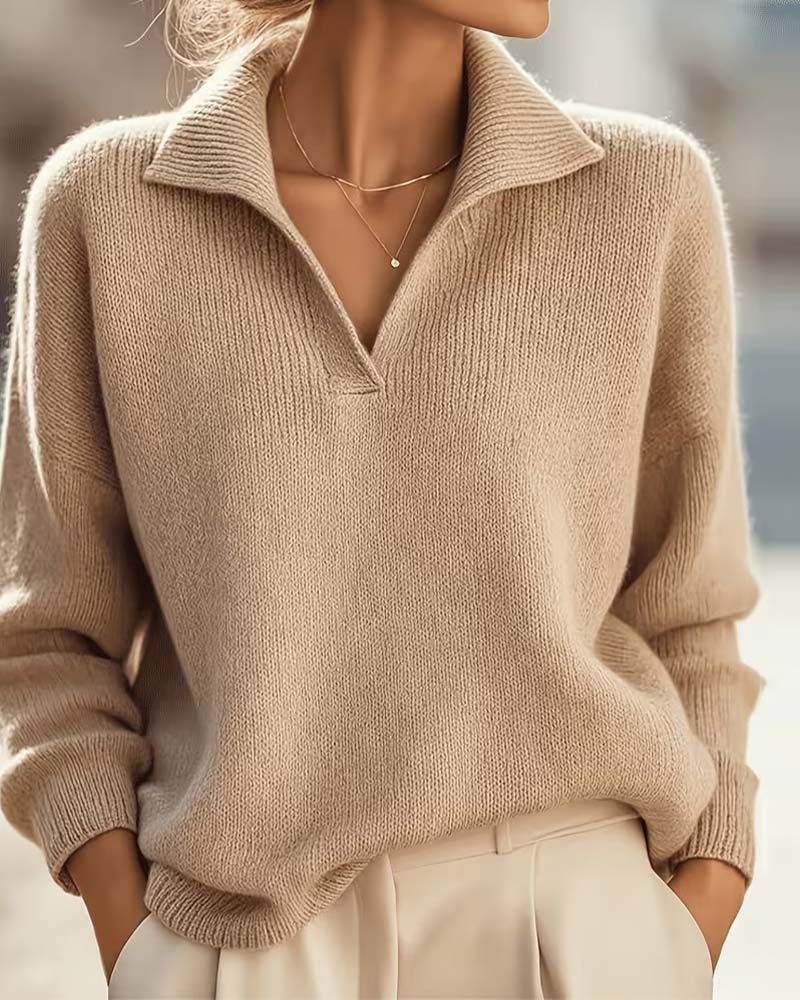 Sweter ze stójką i obniżoną linią ramion w jednolitym kolorze