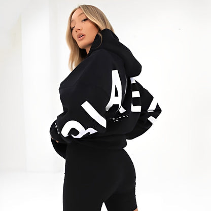 Yvette - Luźny hoodie z modnym nadrukiem dla kobiet