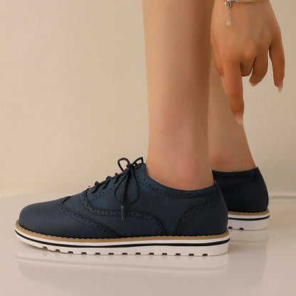 Sloane - Oxford-sznurowane buty z wycięciem