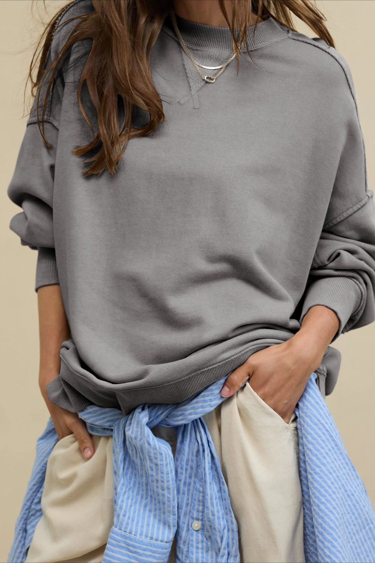 Damska bluza oversize w stylizacji codziennej