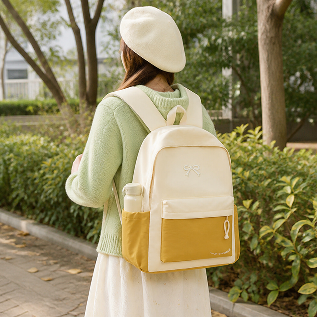 Plecak z pojemną komorą główną na codzienne rzeczy