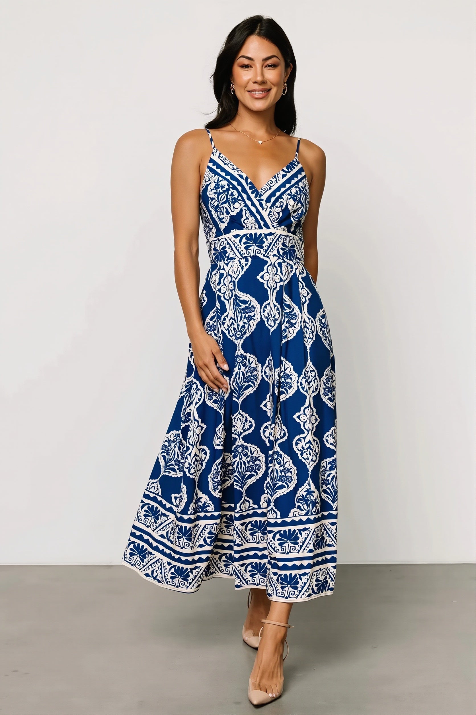 Sukienka maxi w stylu boho z kwiatowym printem detal materiału