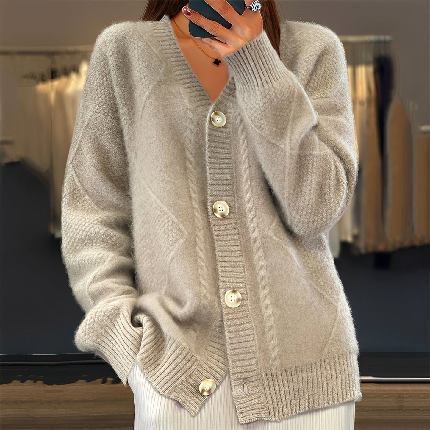 Lauren - Stylowy kardigan z dużymi guzikami dla kobiet