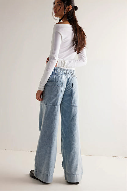 Damskie jeansy streetwear z niskim stanem, pełne ujęcie