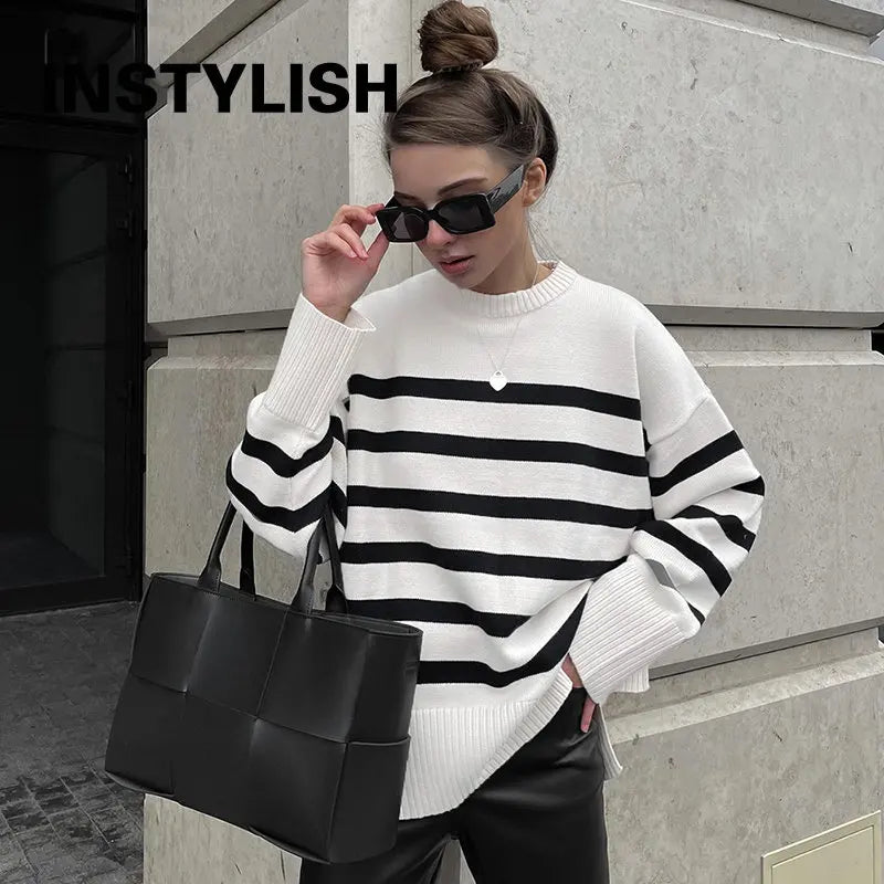 Damski Oversize Sweter z Dzianiny w Paski z Okrągłym Dekoltem
