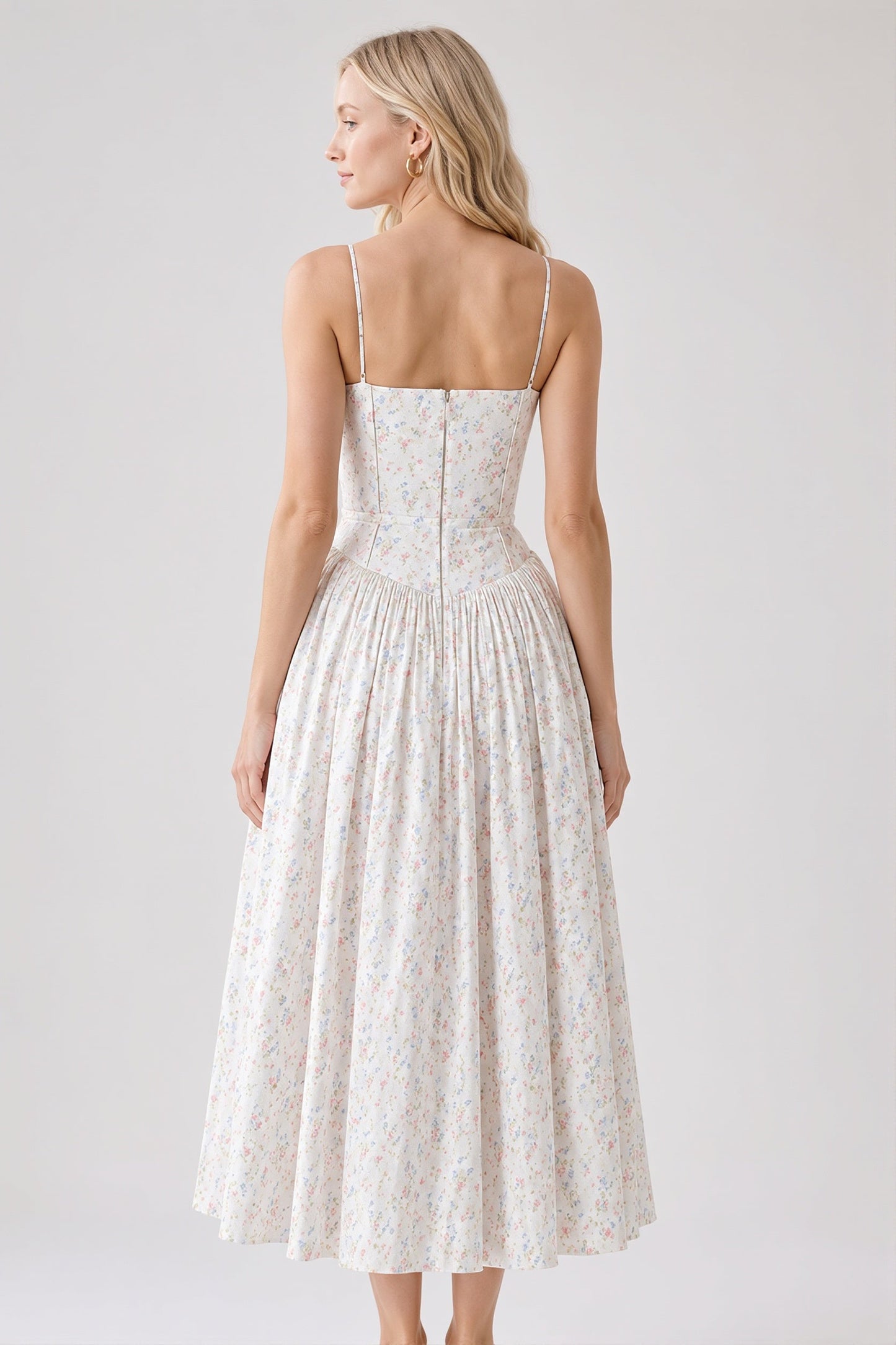 Damska sukienka maxi slim fit w kwiaty widok z tyłu