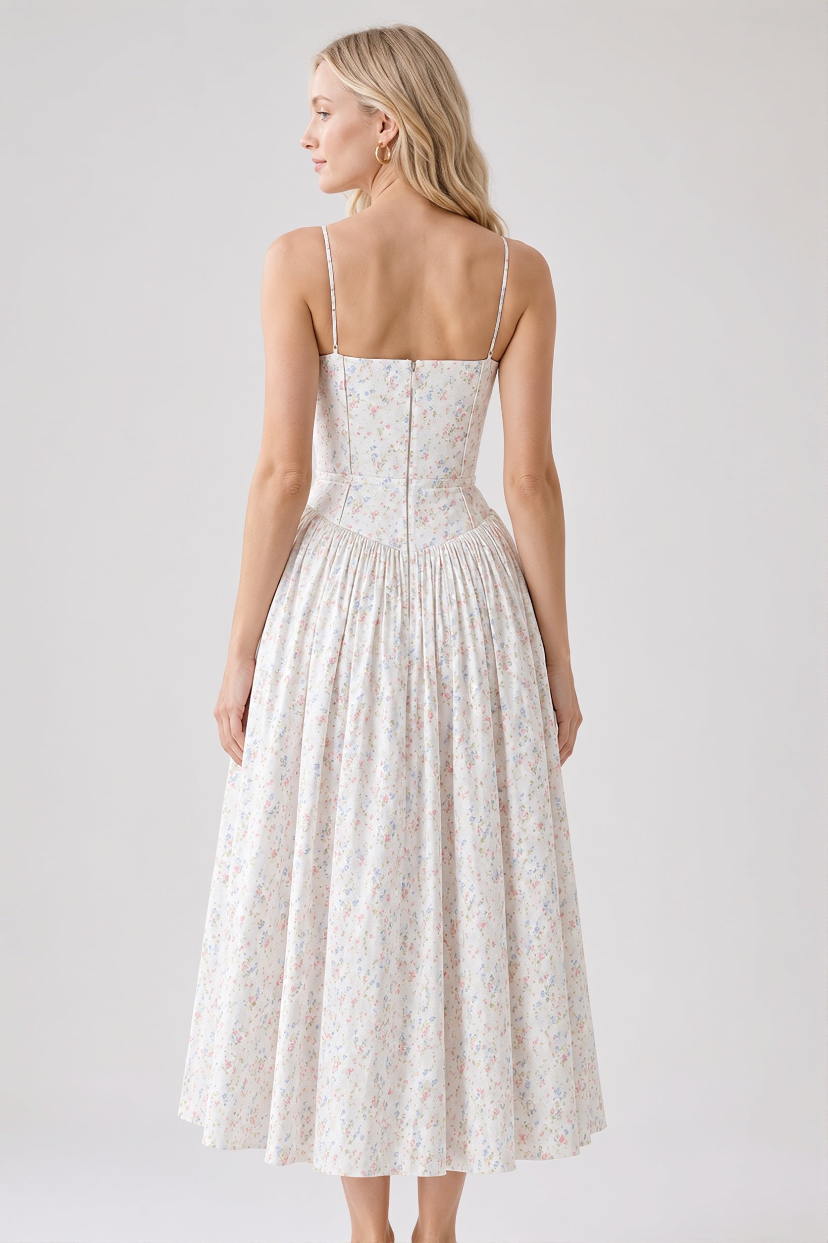 Damska sukienka maxi slim fit w kwiaty widok z tyłu