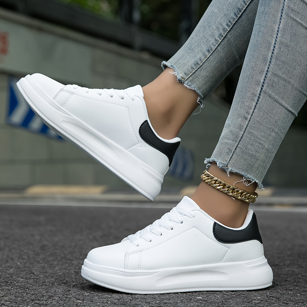 Romy - Buty skórzane białe o czystym wyglądzie