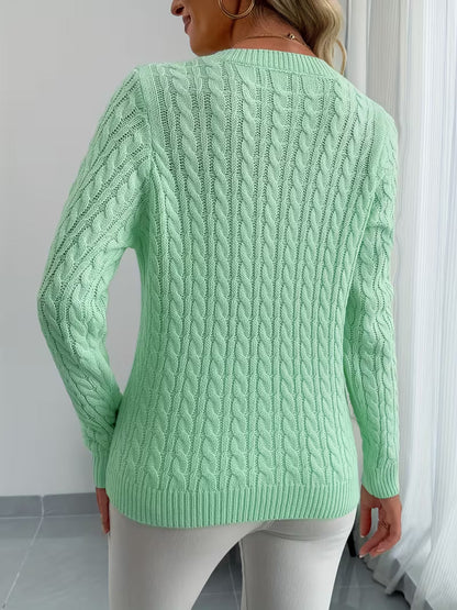 Warkoczowy damski sweter z długimi rękawami