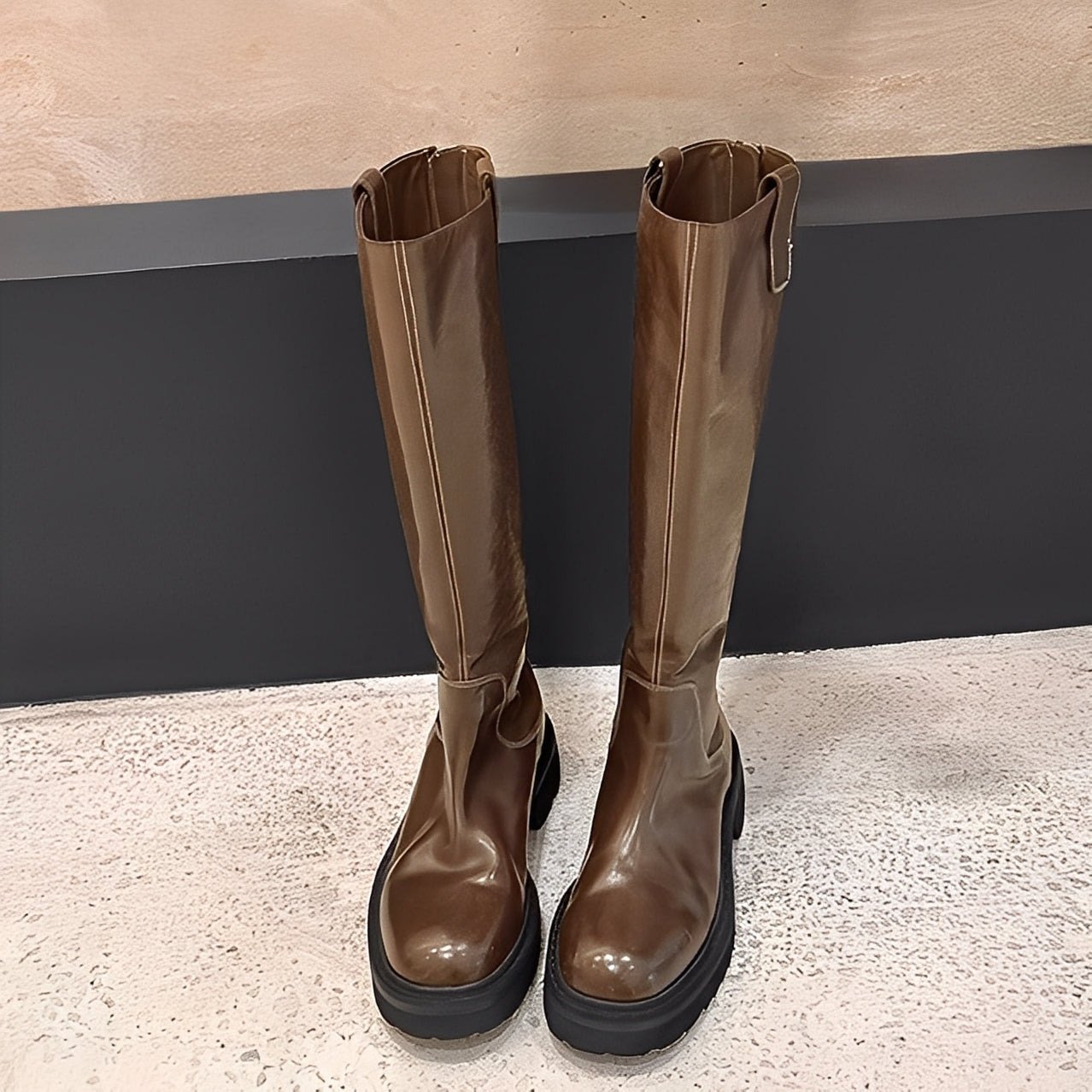 Christine - Eleganckie długie skórzane buty damskie