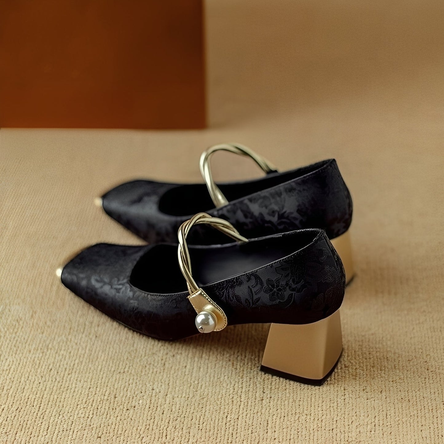 Rhonda - Stylowe luksusowe buty na blokowym obcasie z tłoczeniem dla kobiet