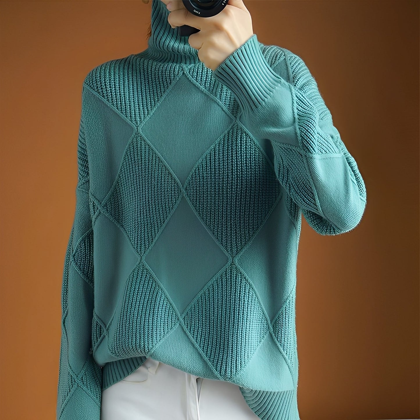 Mariette - Damski sweter oversize z golfem na zimę