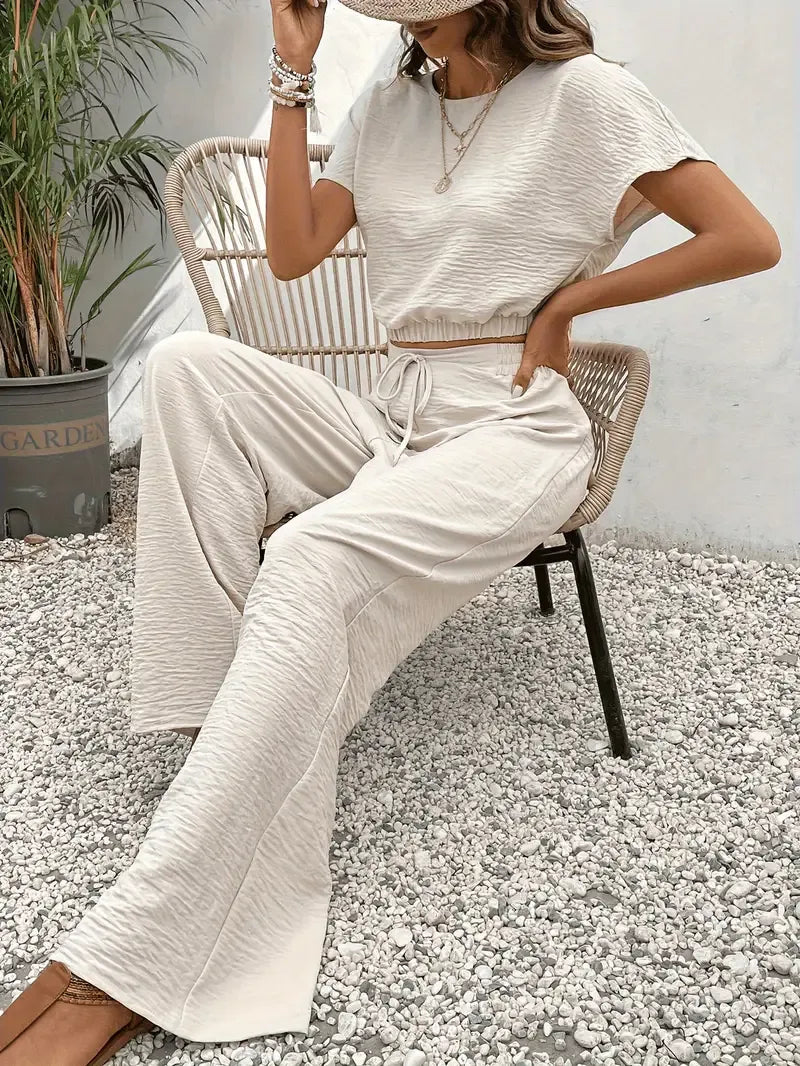 Codzienny zestaw luźny crop top i długie spodnie