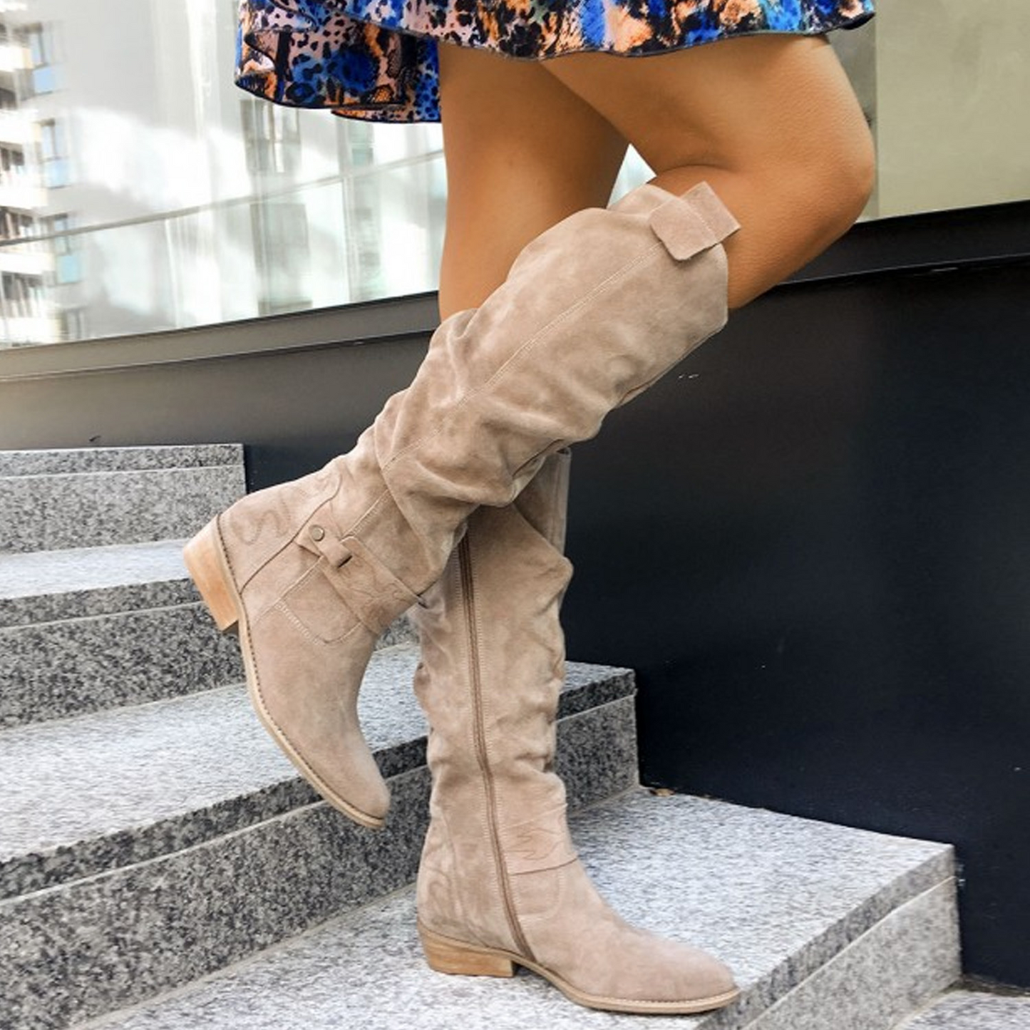 Terina - Buty casual do kolan dla kobiet