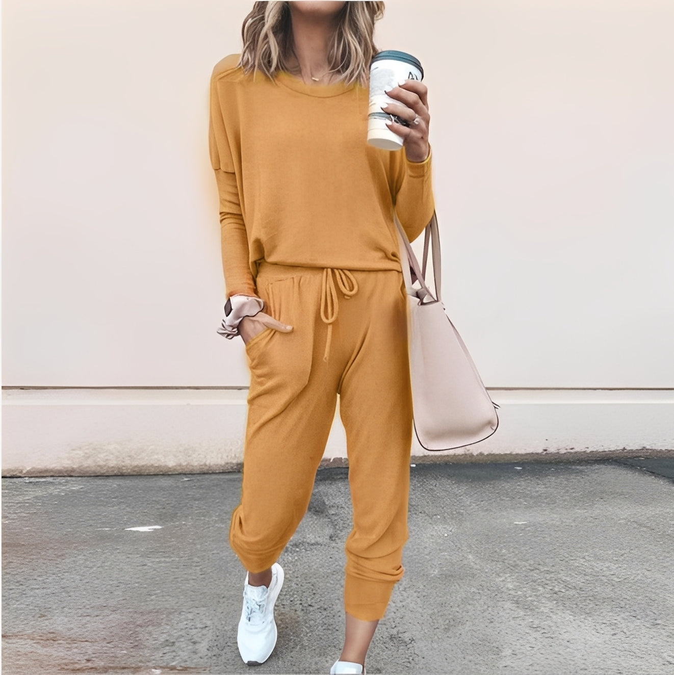 Grace - Swobodny dres dla kobiet