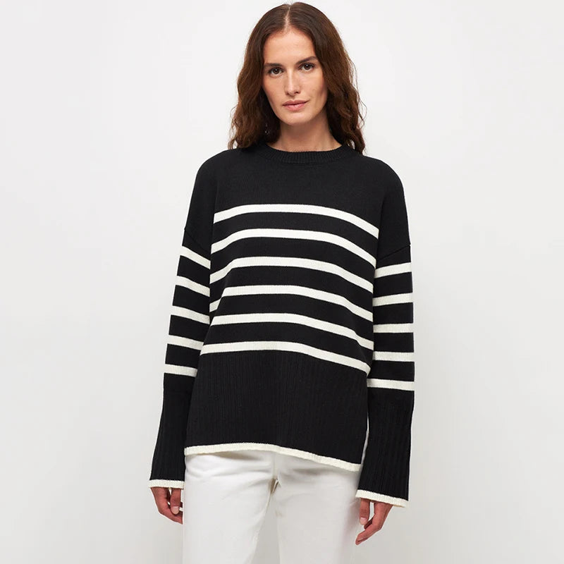 Damski Oversize Sweter z Dzianiny w Paski z Okrągłym Dekoltem