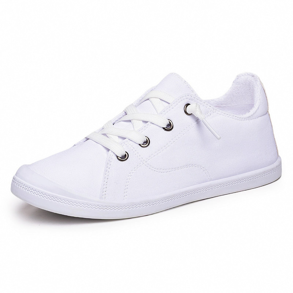 Widok z góry na damskie sneakersy low top