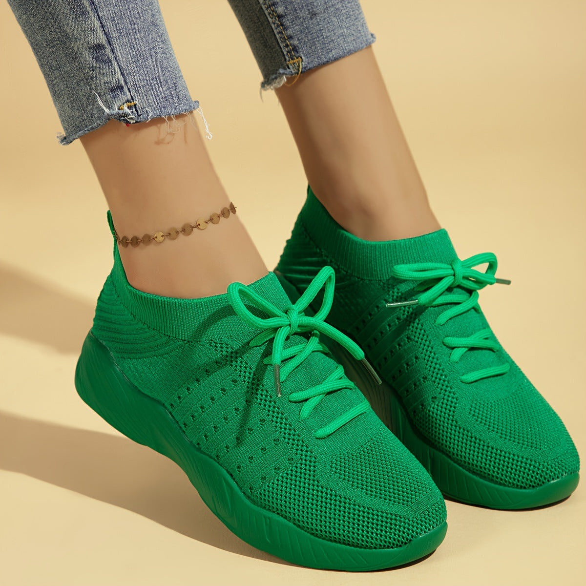 Damski sneaker wsuwany z elastyczną dzianinową cholewką