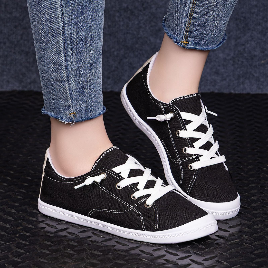 Damskie sneakersy canvas low top z gumową podeszwą