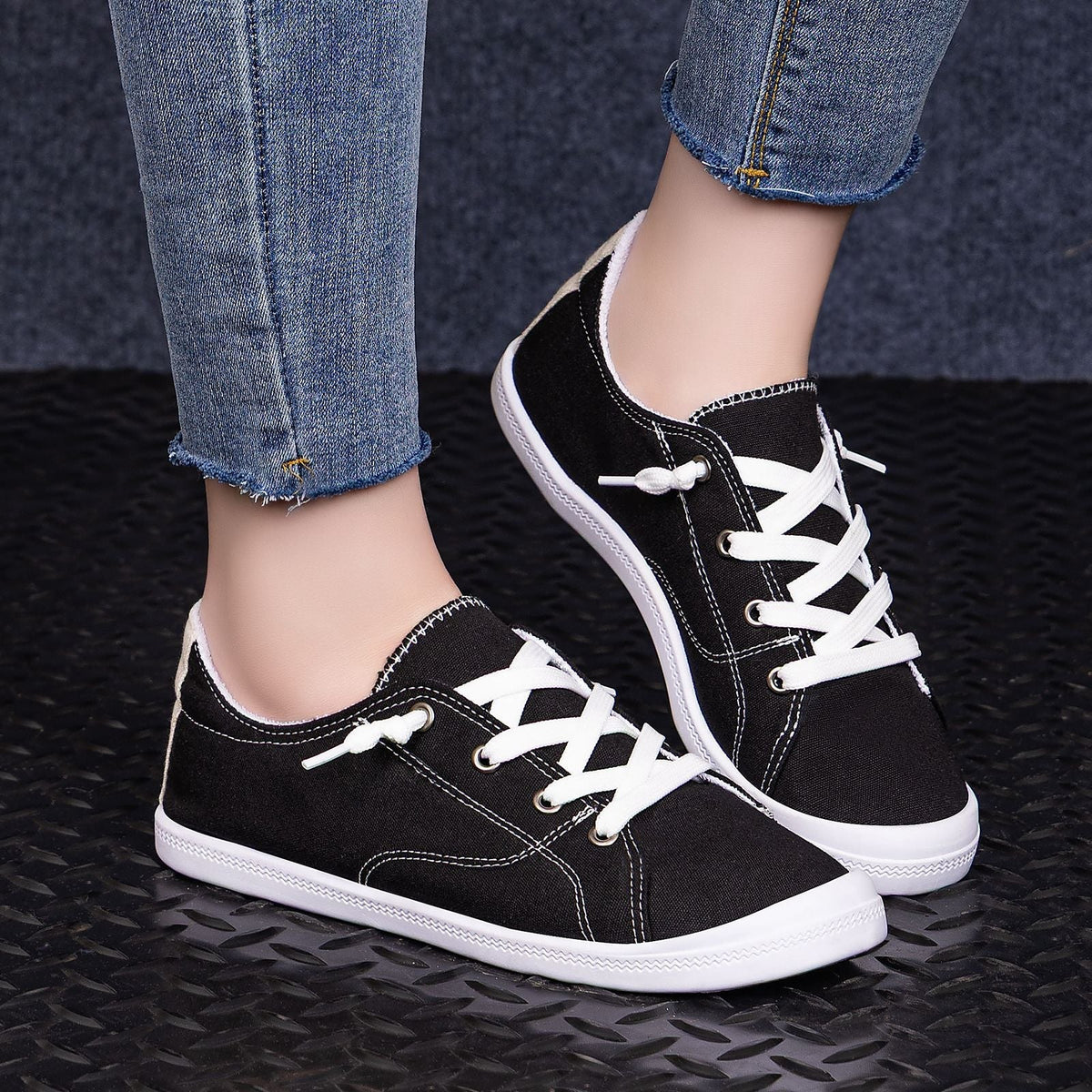 Damskie sneakersy canvas low top z gumową podeszwą