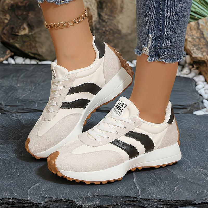 Damskie sneakersy retro z zamszowymi nakładkami i nylonową cholewką