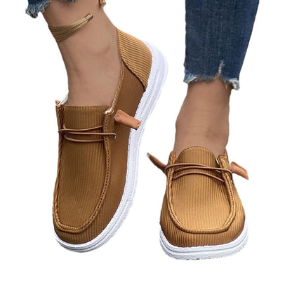 Prążkowana tekstylna cholewka damskich sneakersów