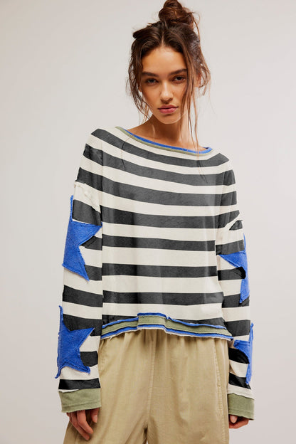 Bluza Oversize Z Kontrastową Aplikacją Gwiazdy