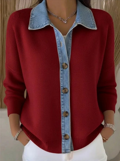 Sweter dziany z kołnierzem z denimu