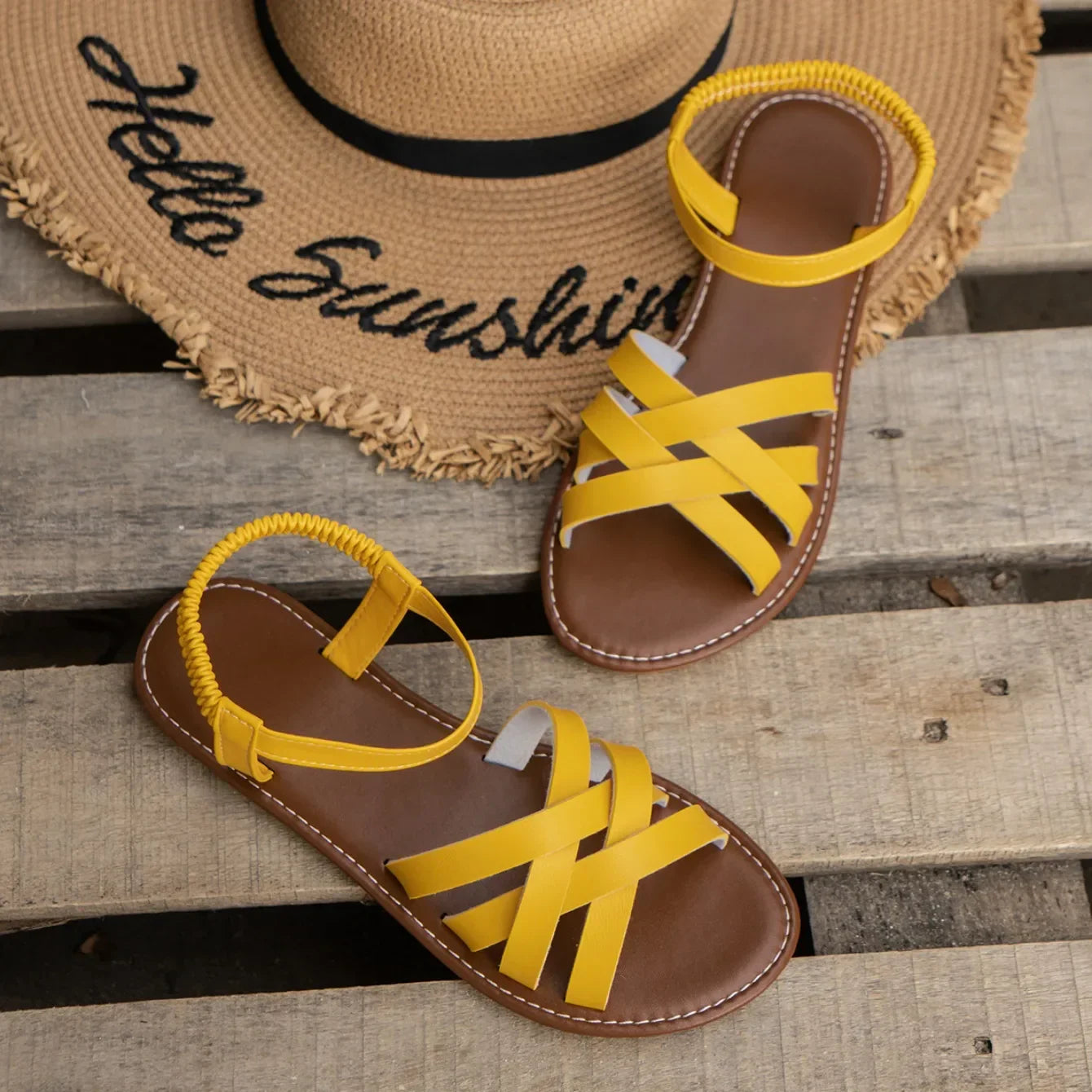 Damskie sandały na płaskim pasku letnie obuwie