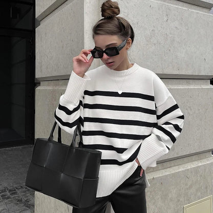 Damski Oversize Sweter z Dzianiny w Paski z Okrągłym Dekoltem