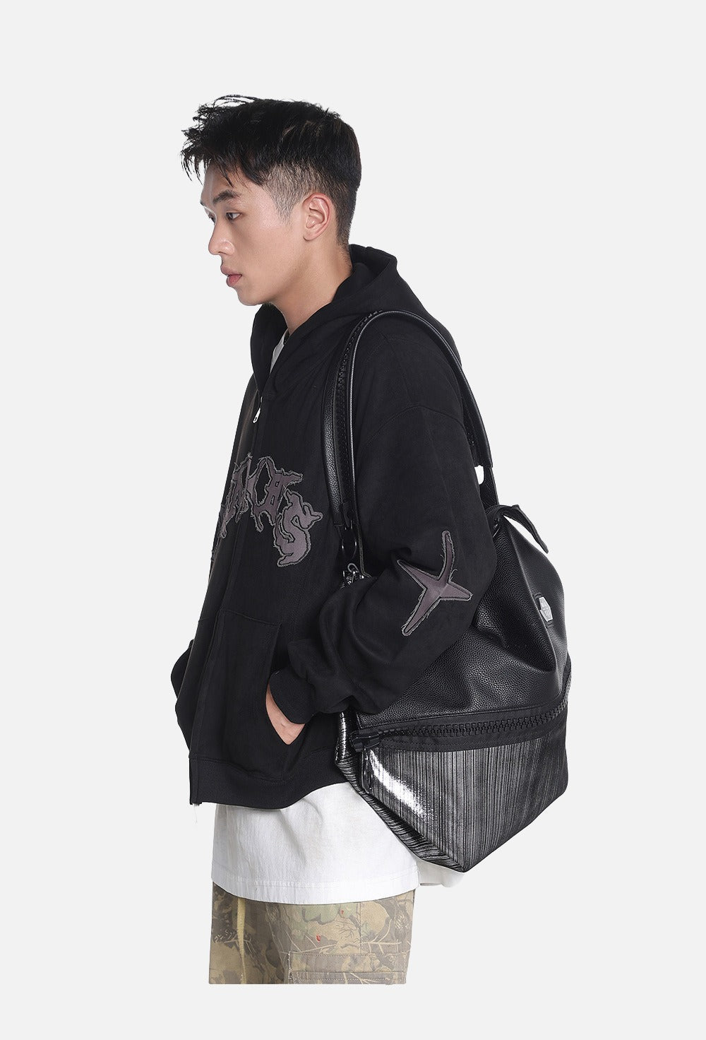 Oversize damska kurtka z kapturem, styl streetwear
