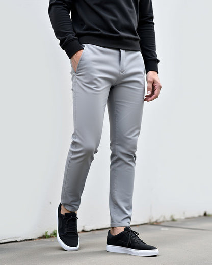 Męskie chinosy slim fit na co dzień, widok z tyłu