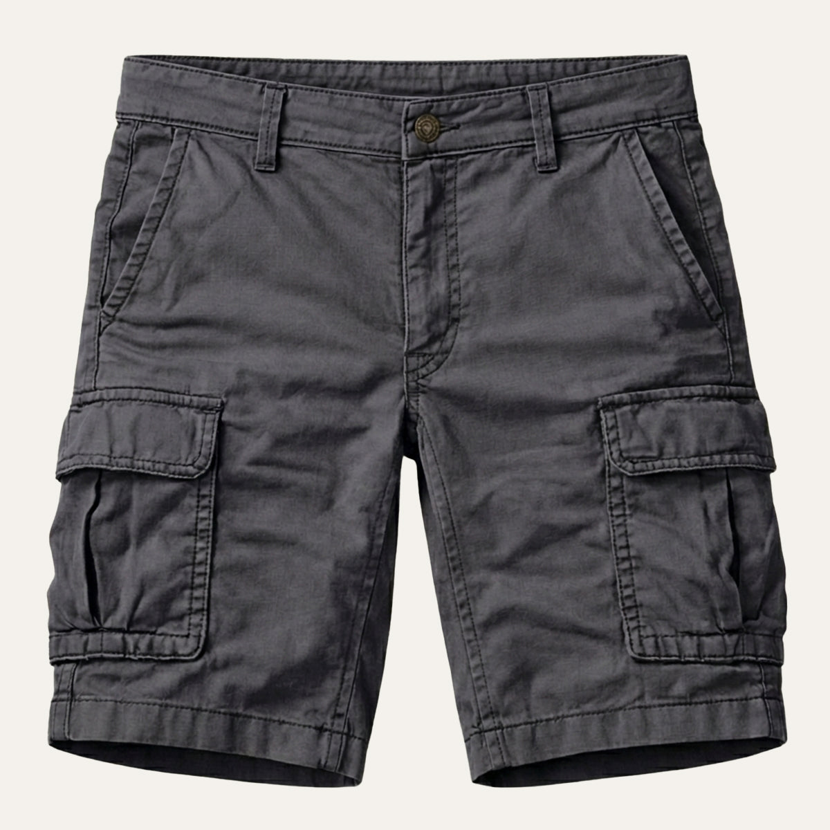 Męskie krótkie spodenki cargo regular fit, ujęcie pod kątem