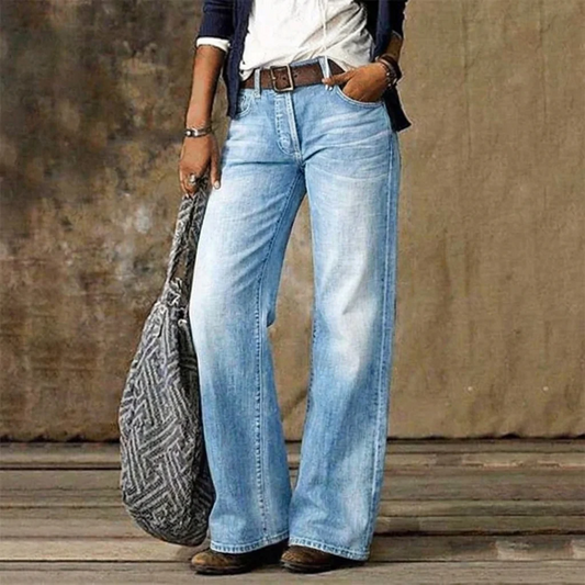 Damskie jeansy denim z szeroką nogawką, widok z przodu