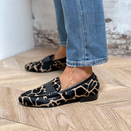 Katherina - Stylowe loafer z czarnym obszyciem dla kobiet