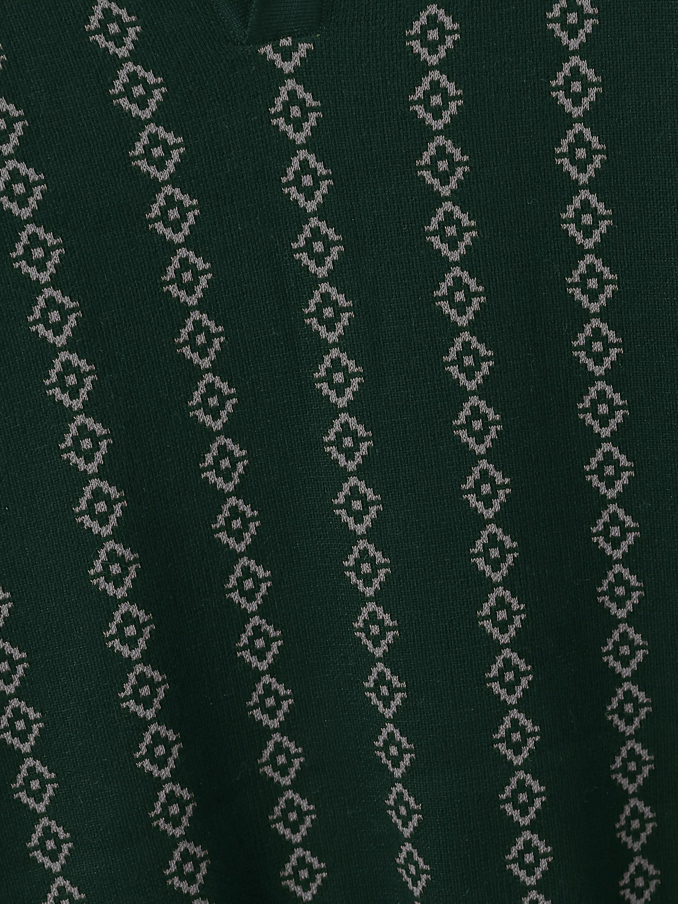 Sweter longline z dłuższym fasonem i wygodnym krojem