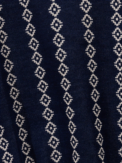 Męski sweter dzianinowy w codziennej stylizacji