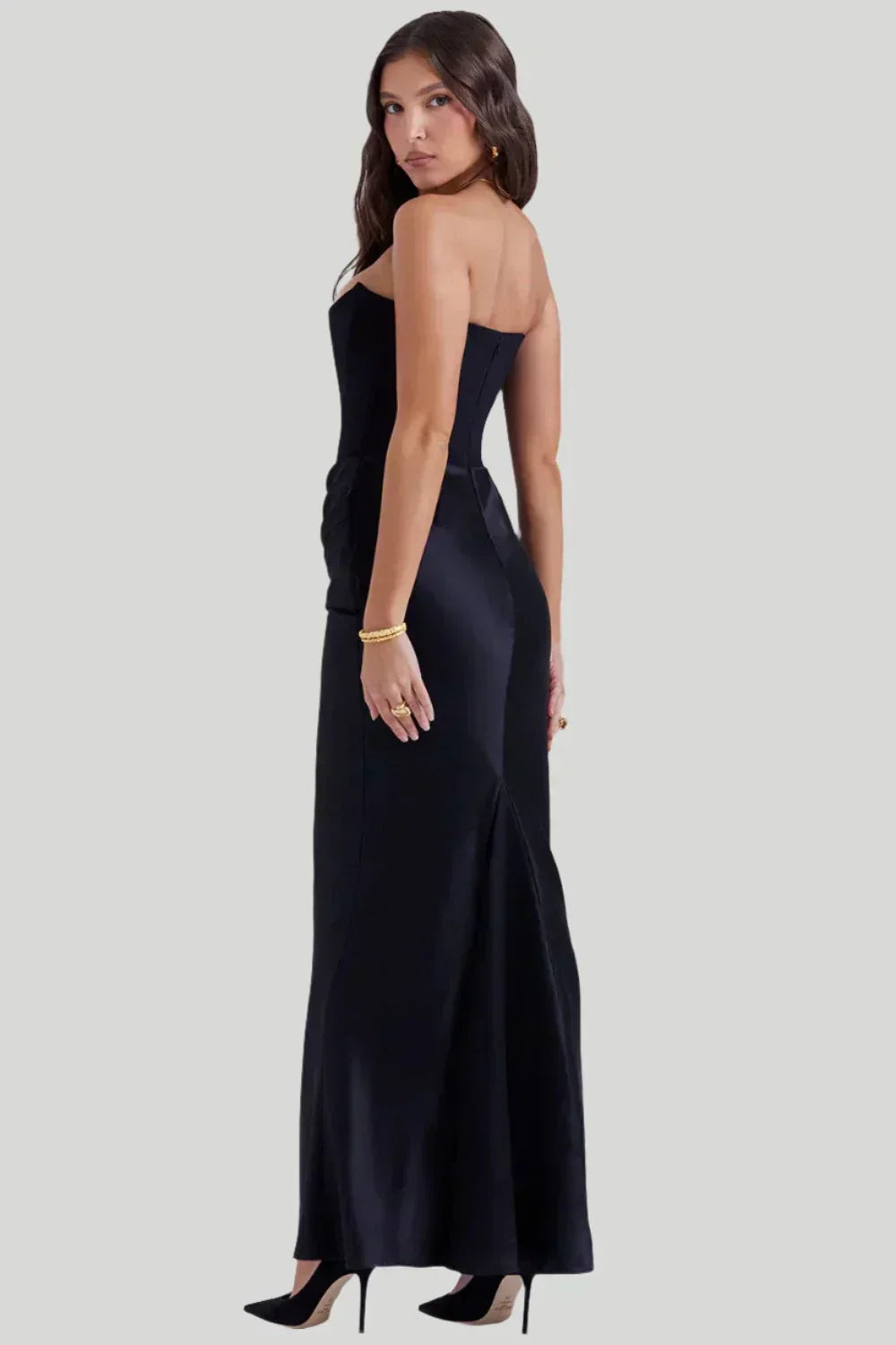 Elisabeth - Suknia maxi z odkrytymi ramionami dla eleganckiego wyglądu